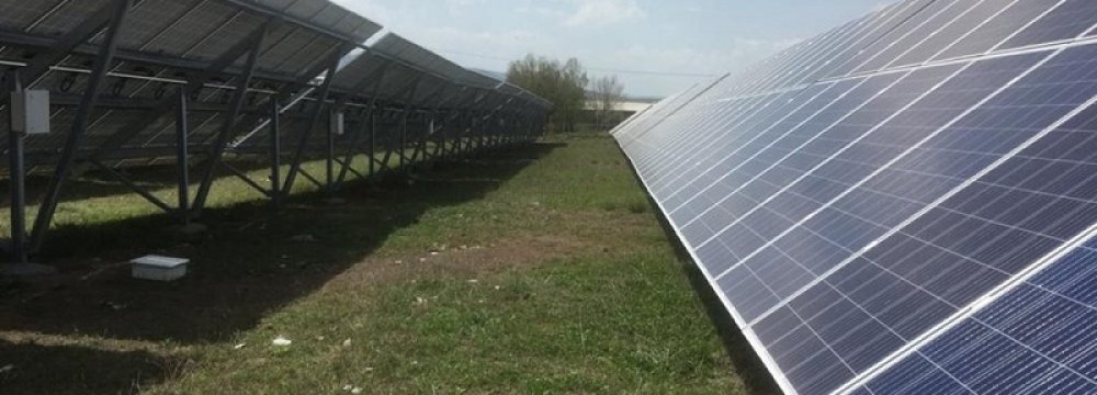 Largest Solar Panel Plant in Ardabil Nearing Completion 