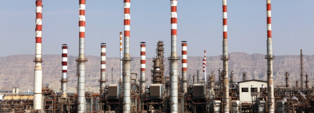 Iran&#039;s Bandar Abbas Oil Refinery Raises the Bar
