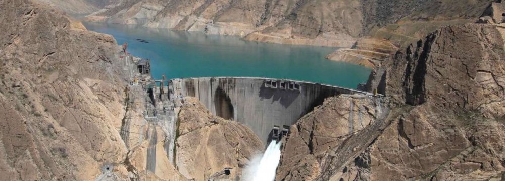 Water Level in Iranian Dams Decrease by 30 Percent YOY  