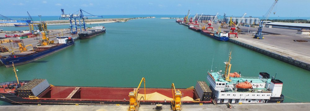 Non-Oil Trade With Caspian Countries Crosses $2 Billion 