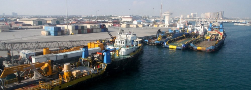 Non-Oil Exports From Kish  Jump 211%