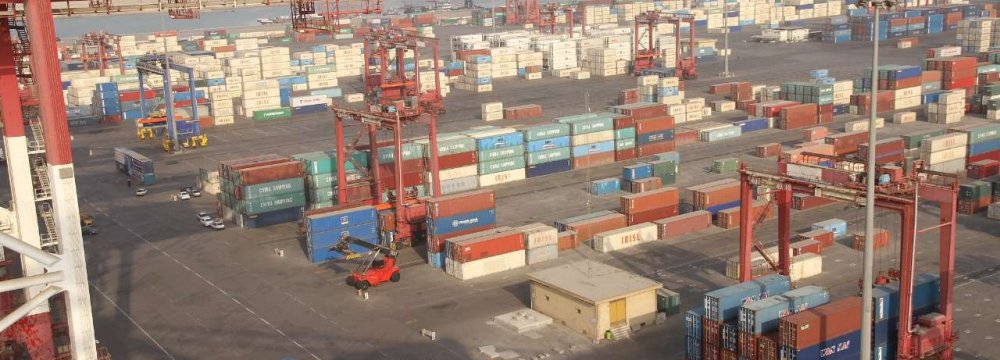 Iran Customs Officials Expediting Import Clearance Procedures 