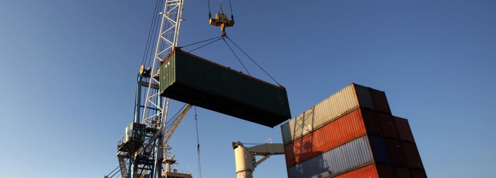Iran's Non-Oil Foreign Trade Tops $58 Billion in Ten Months
