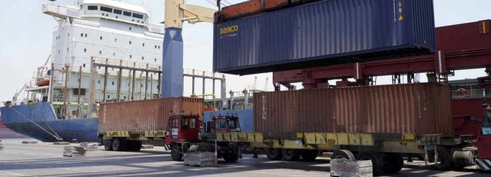Iran's Trade With ECO Soars 44% to $10.4 Billion in 8 Months 