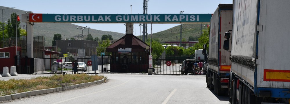 Exports From Bazargan Border Crossing Top $2b in 7 Months