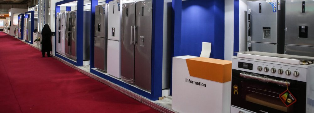 Int’l Home Appliance Exhibition Underway in Tehran 