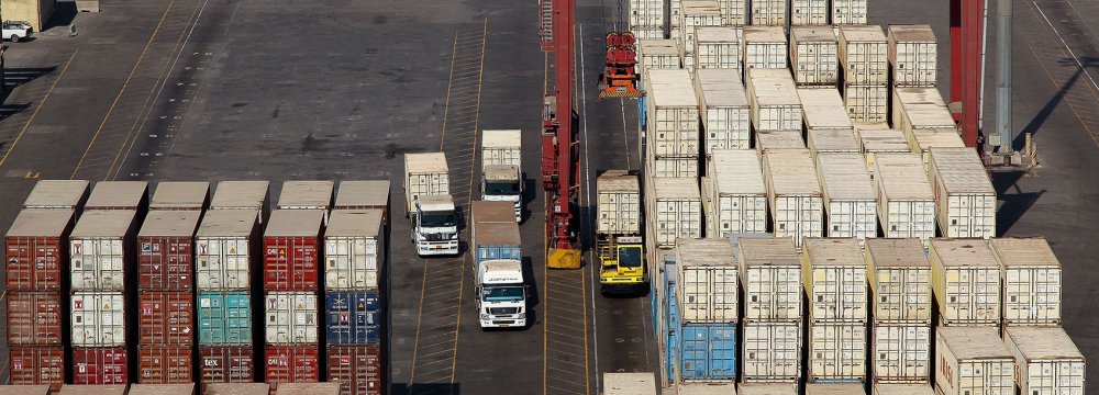 Iran&#039;s Non-Oil Trade With OECD States Tops $1.3 Billion in 1 Month