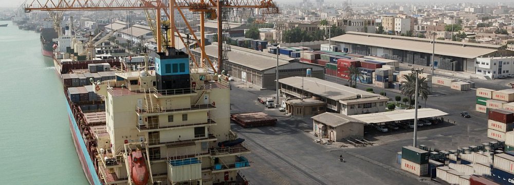 Bushehr Port Dredging Allows Docking of 30,000-Ton Vessels