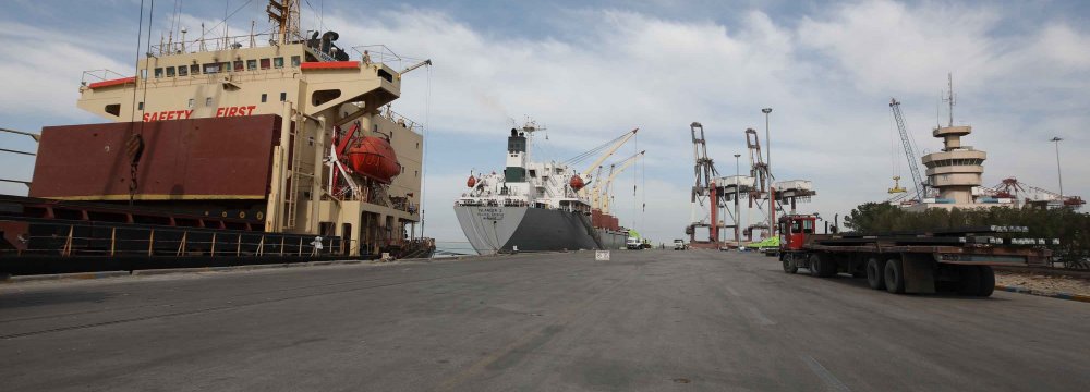 Imam Khomeini Port Focused on Importing Essential Goods 