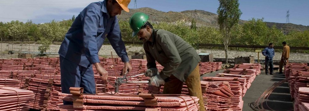 IMIDRO Reviews Copper Industry's Q1 Production