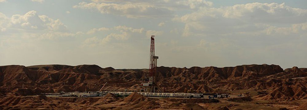 79% Progress in Azar Oilfield