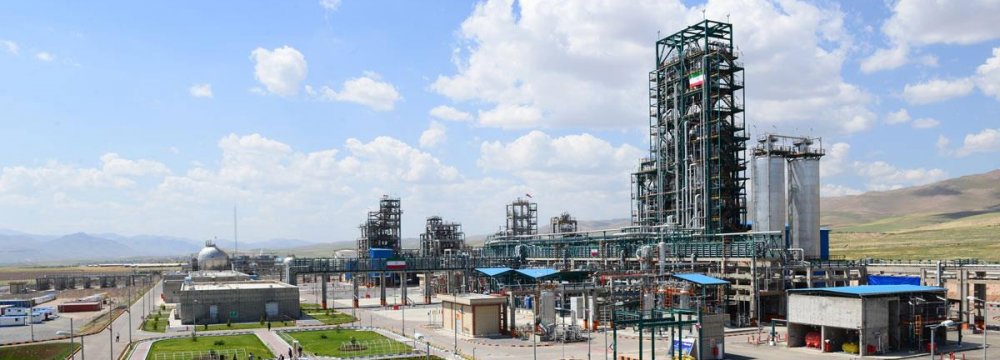 Petrochem Exports to Earn $14b 