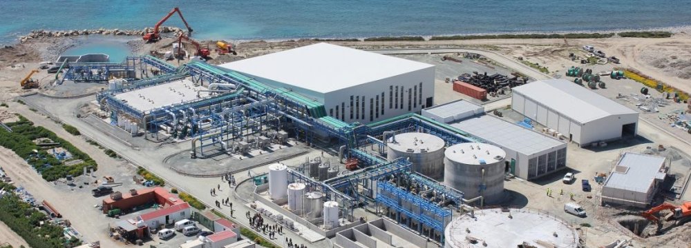 Bandar Abbas to Complete First Phase of Desalination Unit in July