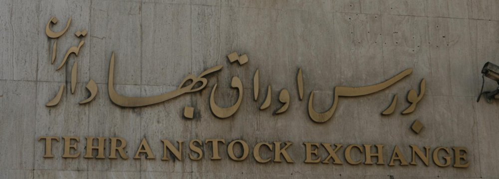 Tehran Stocks Sheds More Than 33,000 Points 