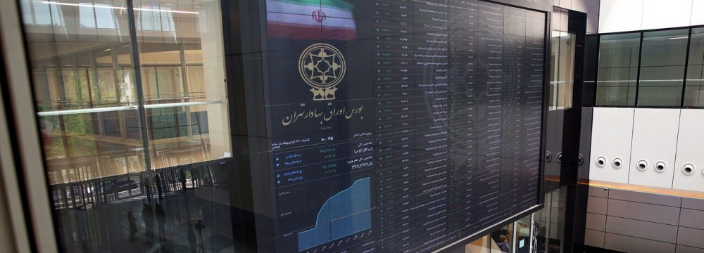 Tehran Stocks Eke Out a Fragile Gain