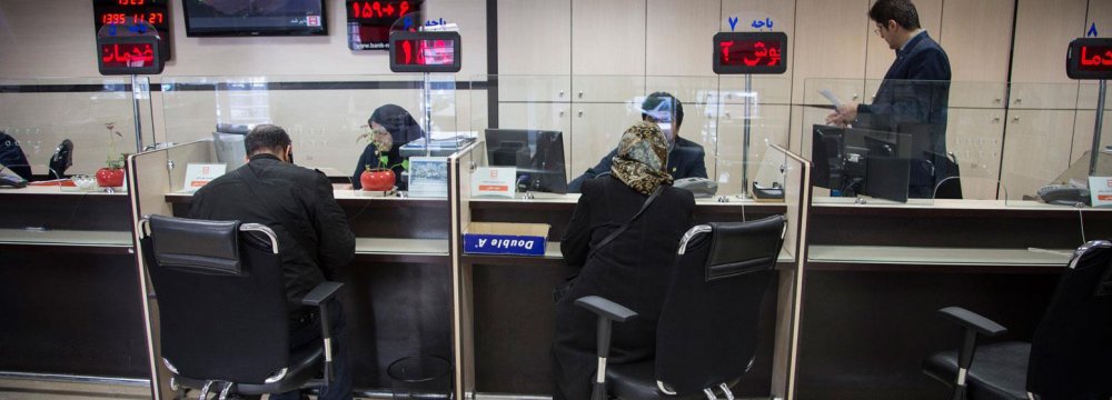 Iran's CB Tightens Controls on Banks 