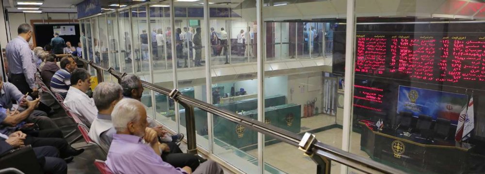 Iran: Retail Investors Lured by Stock Market Gain 