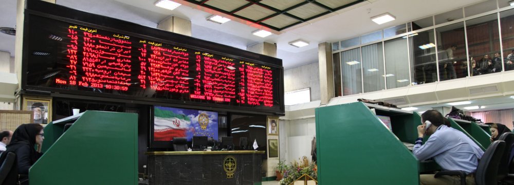 Tehran Stocks Posts Weekly Gain Despite Bear Market Entry 