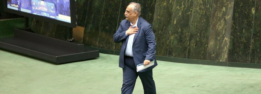 Masoud Karbasian attends the parliament’s open session on April 24.