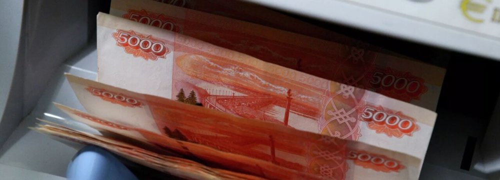 Ruble Now Traded in Tehran’s Regulated Currency Market    