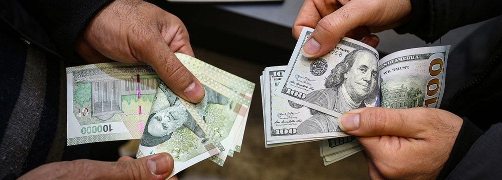 Majlis Backs CBI Restrictions on Selling Foreign Currency