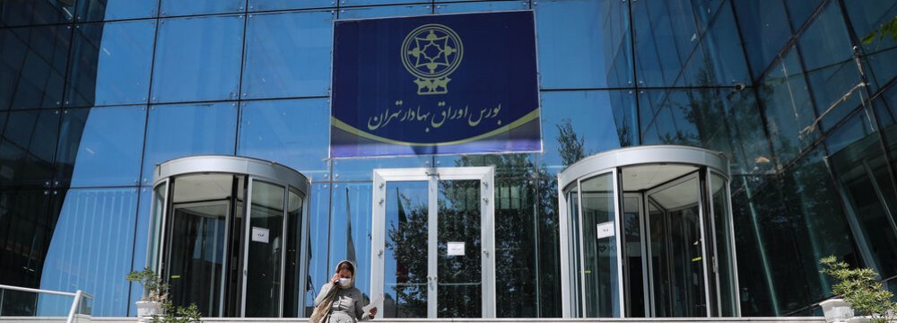 Tehran Stocks Close Near Flatline 
