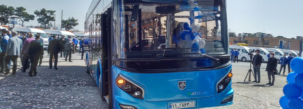 Iran’s 1st Electric Bus Unveiled 