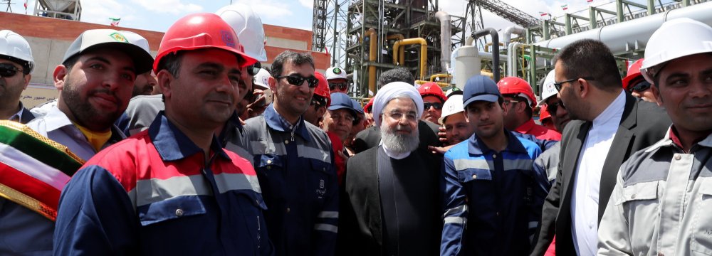 President Hassan Rouhani inaugurated 436 development projects worth about 40,000 billion rials ($952.38 million) in Khorasan Razavi Province on Monday 