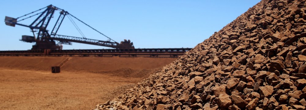 Iron Ore Exports Down 33% in April