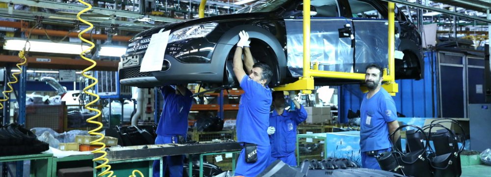 Iranian MPs Put Plan Into Motion to Deregulate Auto Market