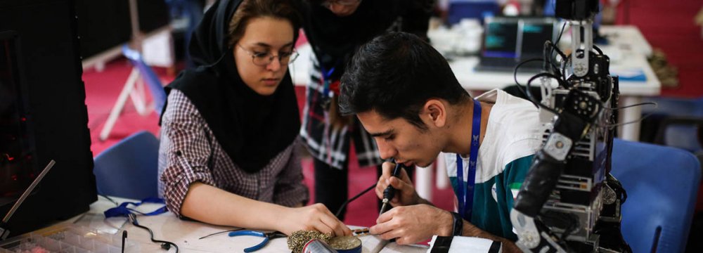 International RoboCup Winds Up in Tehran