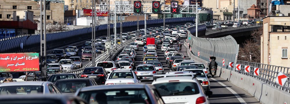 Millions of Hours Down the Drain in Tehran’s Massive Traffic Snarls