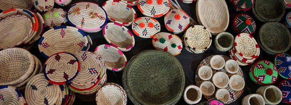 Handicrafts Expo Underway