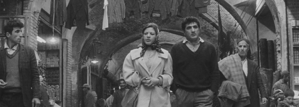 Venice Festival to Film Restored Version  of Ebrahim Golestan’s ‘Brick and Mirror’ 