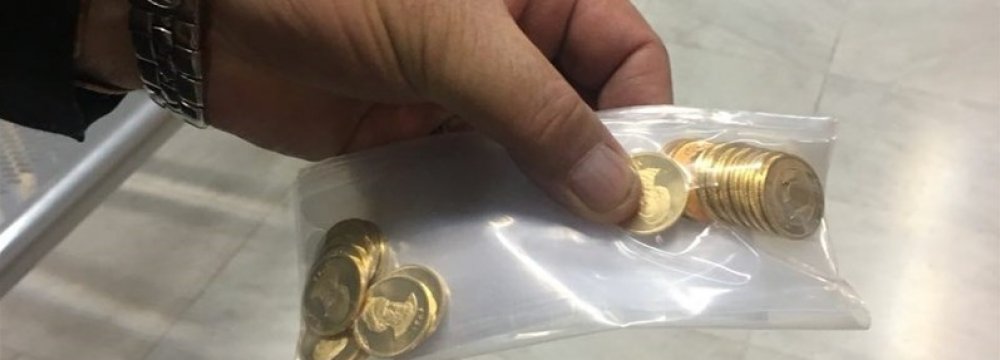 Tehran Market: Gold Shines as Bubbles Deflate