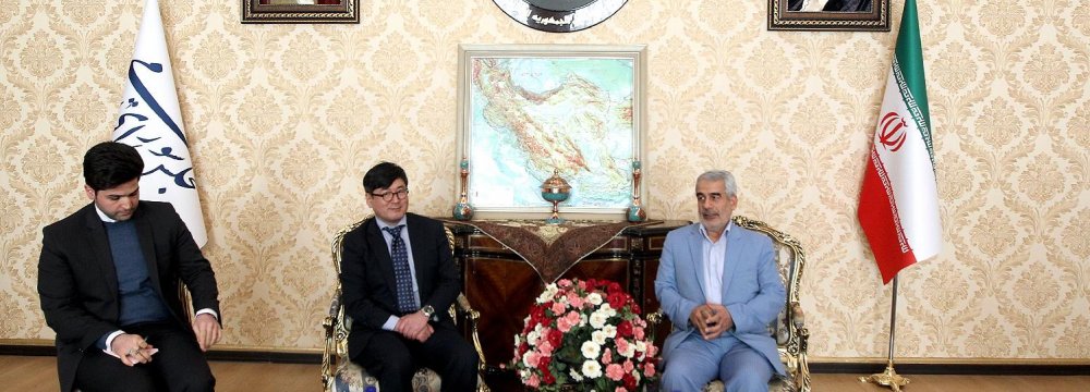 UN Official Acknowledges Iran’s Supportive Role in Afghan Peace 