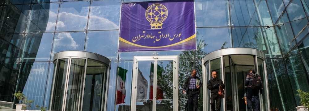 Stocks in Tehran Down 3.2%