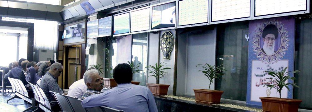 Tehran Stocks Surge 1.3% 