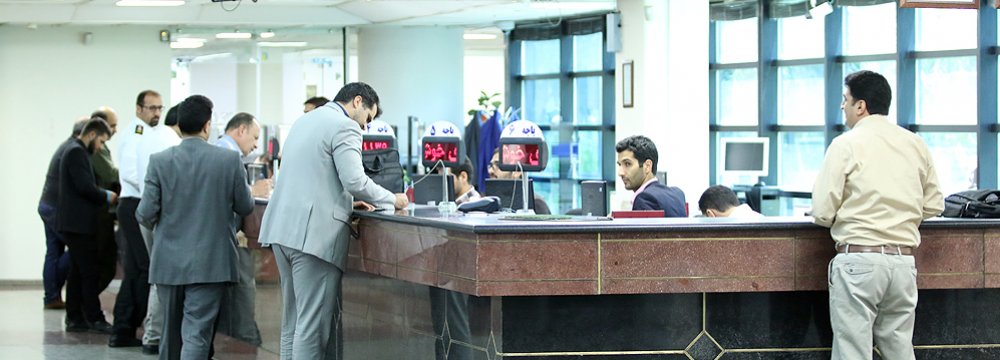 Iran: Bank Deposits Rise 25% 