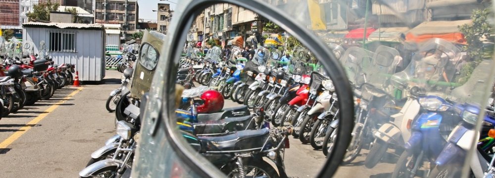 Motorcycles Set to Take Over Tehran, Worsen Air Pollution 