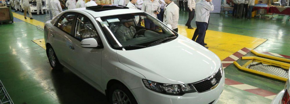 Carmakers Taken to Task for Iran Exit