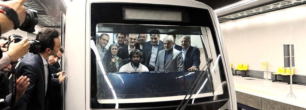 Tehran Mayor Hanachi Promises Swift Progress in Metro Expansion