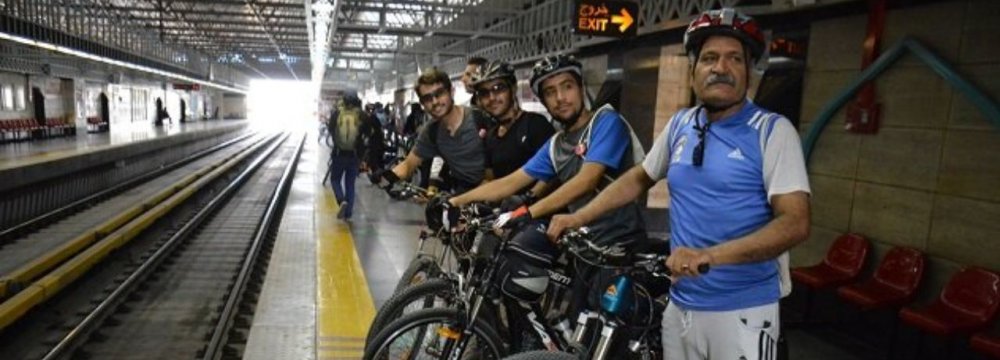 Limited Entry for Bikes on Tehran Subway