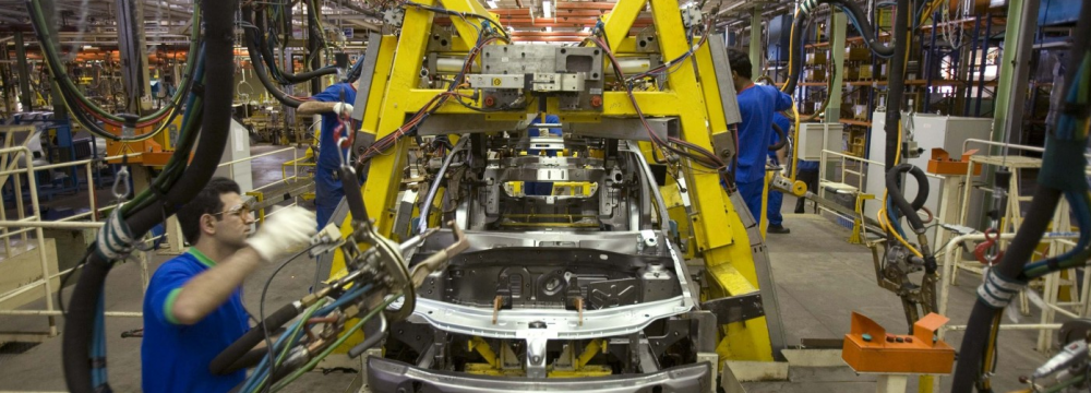 Iran Auto Industry Output Falling