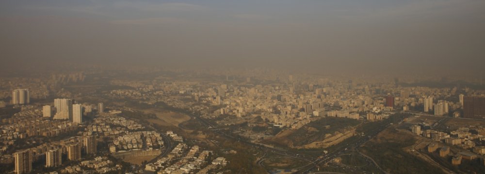 Toxic Smog Puts Tehran on Alert