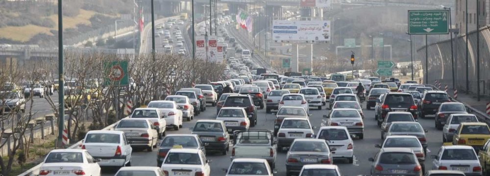 400,000 Clunkers Cram Tehran Roads
