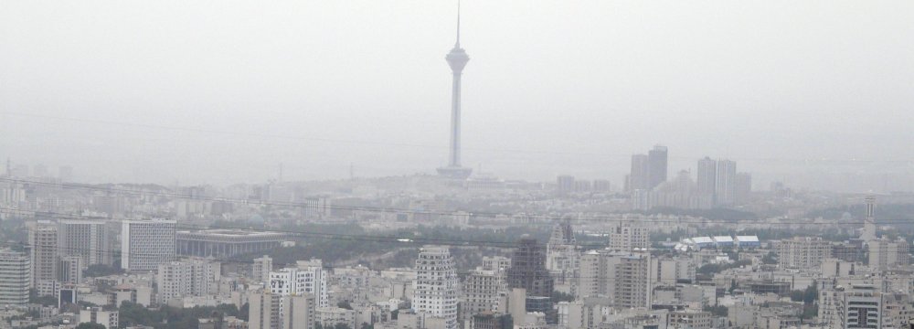 Air Quality in Tehran Did Not Improve Even for 1 Day in Oct.