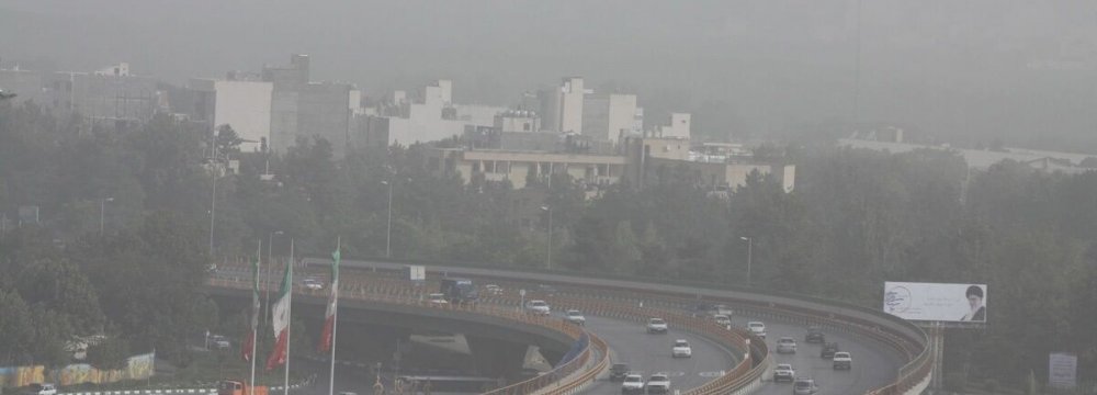 Main Tehran Air Pollution Culprit: 100,000 Dilapidated Passenger Cars
