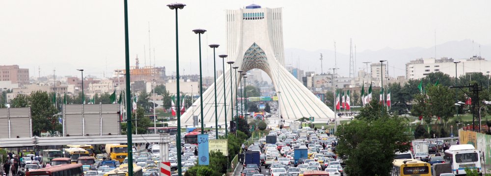 Tehran Gears Up for New Foray Against Polluting Cars 