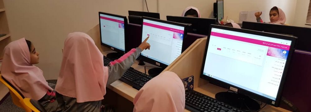 Plans to Equip Iranian Schools With Free, High-Speed Internet 